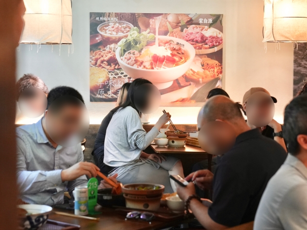 从墩墩鸡到好望水,蒙自源半年两次现象级联名:这碗米线越活越年轻